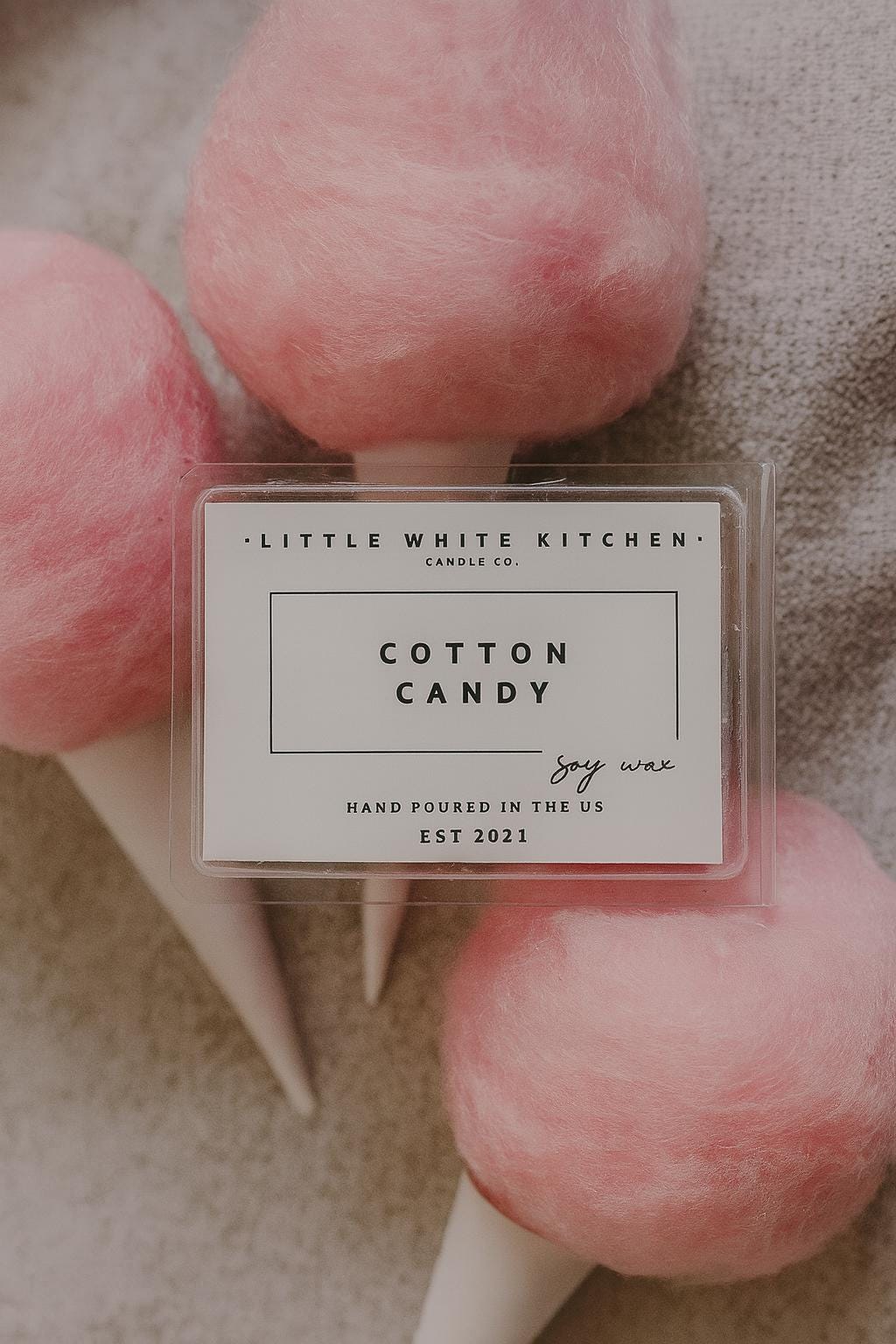 Cotton Candy Soy Candle – Spun Sugar Scent, Wooden Wick, Amber Jar